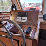 Hitzler-Motoryacht JASMIN (1951) – Ansicht vom Kai