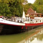 A vendre une péniche hôtel