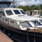 Niederländische Motoryacht Linssen 372 SX LE VOGUE (1992) – Außenansicht Steuerbordseite